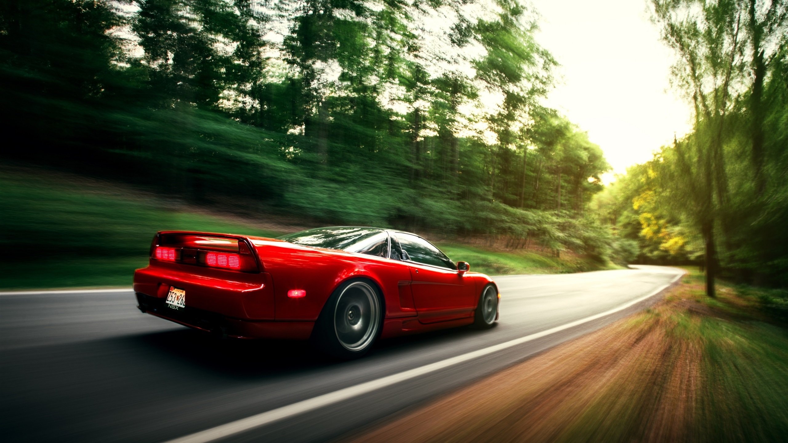 家庭支援:父母在青少年网球成长中的角色